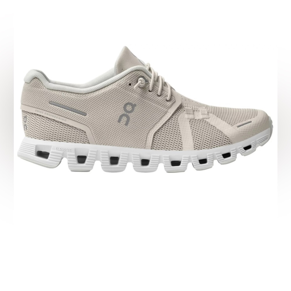 ON CLOUD 5 * BRAND NEW *